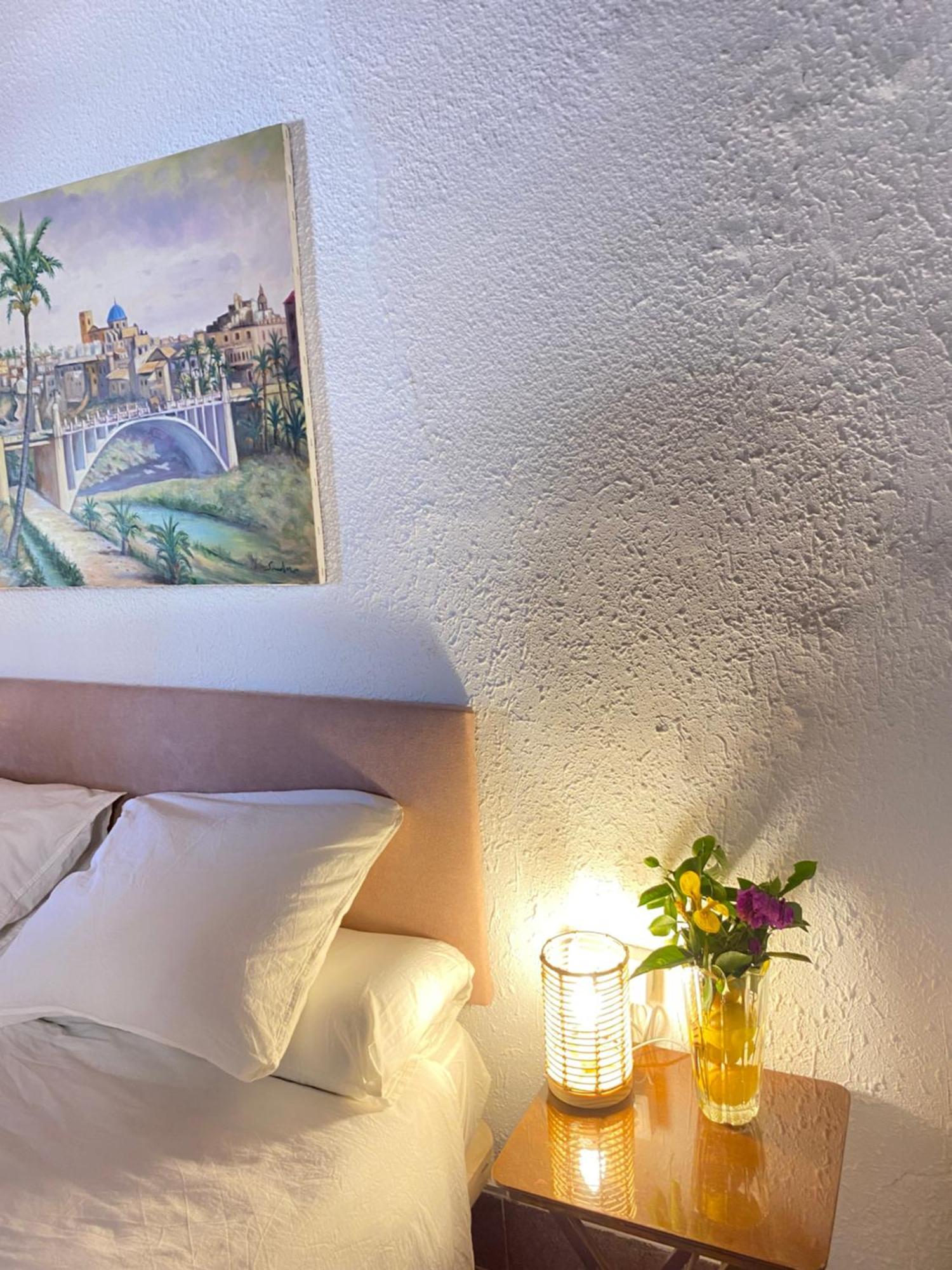 Pink Lemon House Bed & Breakfast Elche Ngoại thất bức ảnh