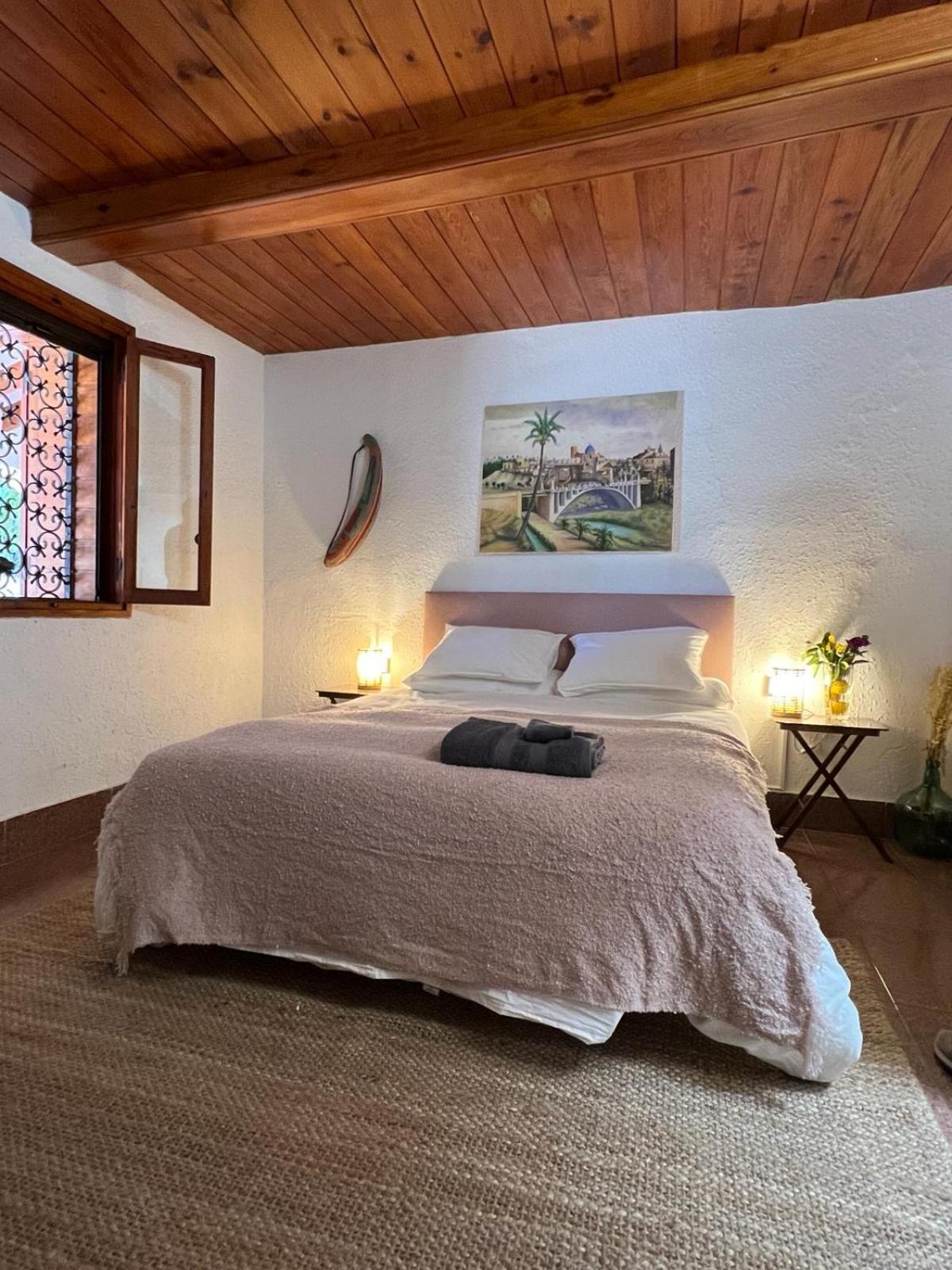 Pink Lemon House Bed & Breakfast Elche Ngoại thất bức ảnh